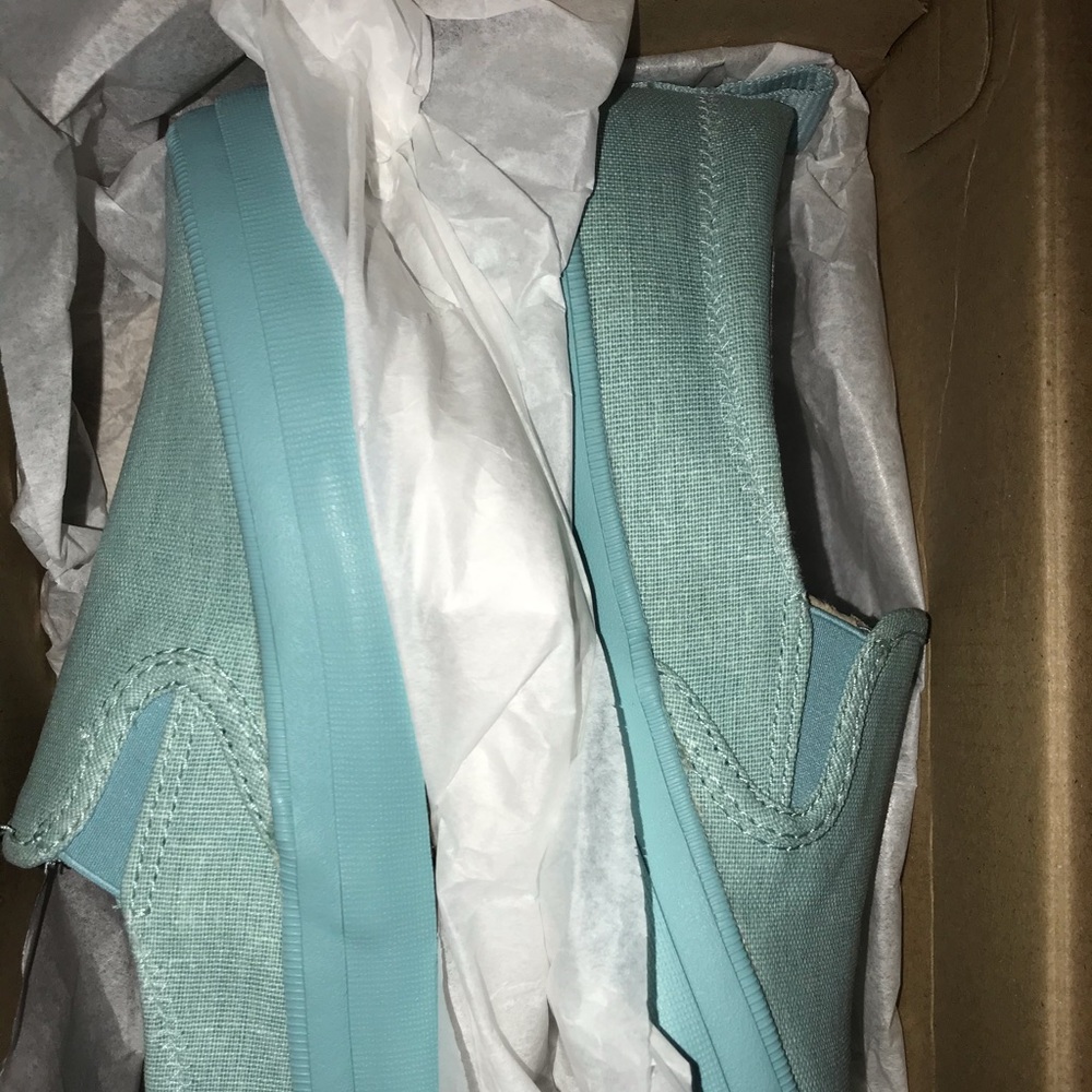 Sperry - Picture 4 of 5